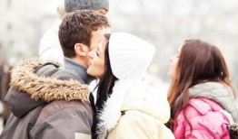 亲密法国在线观看神马,浪漫邂逅，在线神马带你领略异国风情